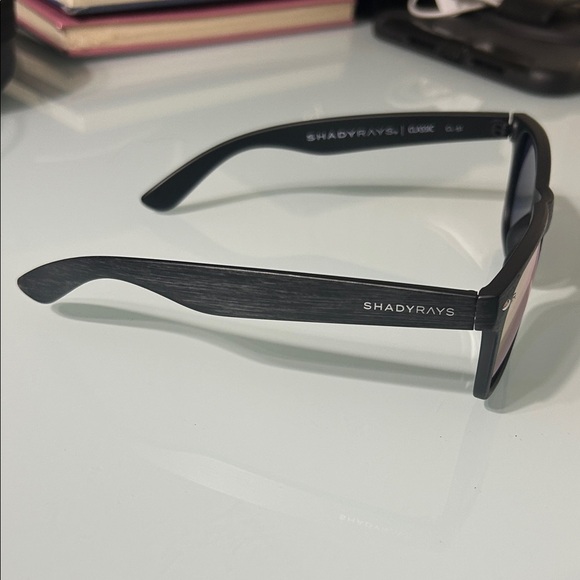 Shady Rays Classic Timber Sunglasses - Picture 3 of 13